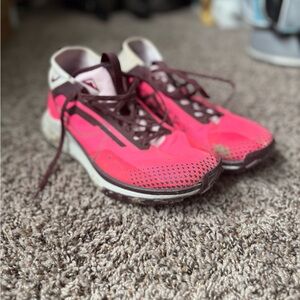 Nike Pink and White Athletic Shoes with Breathable Mesh